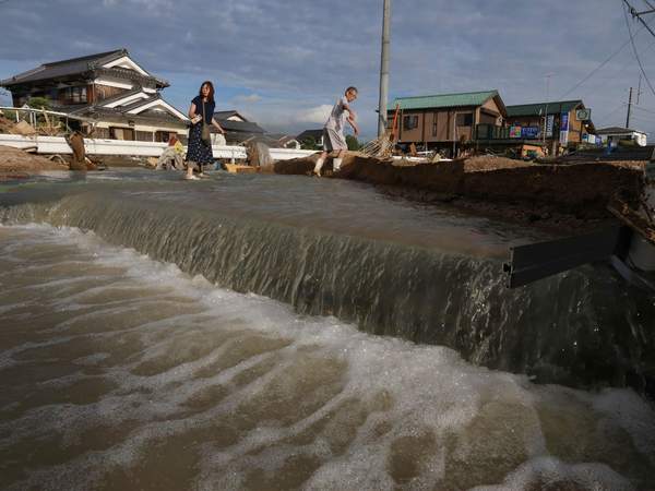 Наводнение в Японии: погибли более 100 человек, 80 пропали без вести 5