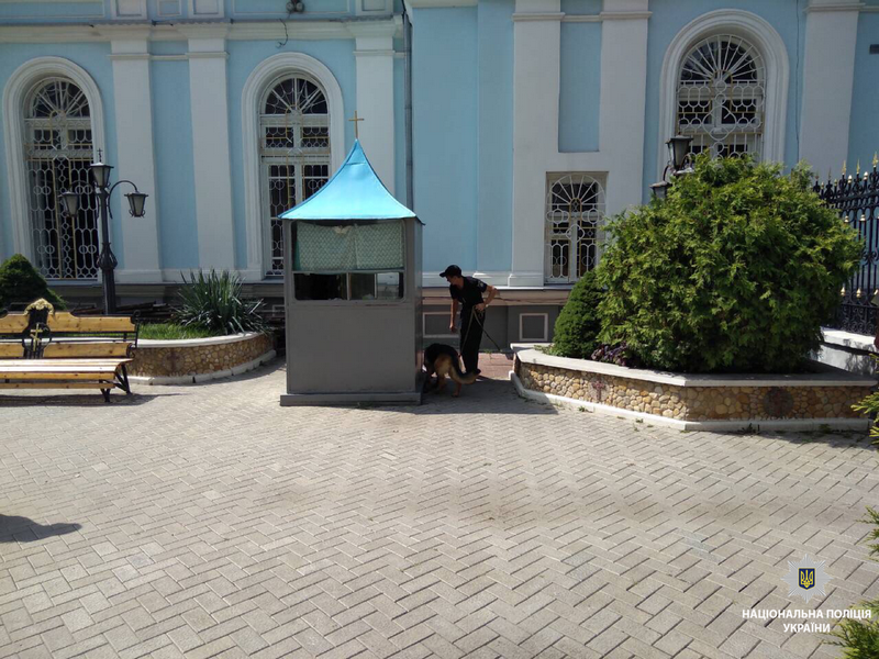 Религиозные сооружения Николаева угрозы взрыва не несут, в пяти районах Николаевщины церкви закрыты, по другим продолжается проверка - полиция 7