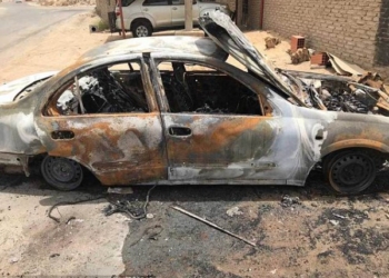 В Мекке сожгли автомобиль севшей за руль женщины