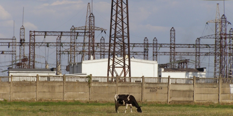 Опасные игры. В Николаевской области от удара током на электроподстанции погиб подросток