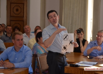 Придумали. Есть ли в маршрутке GPS-трекер, николаевцы смогут узнать по наклейке