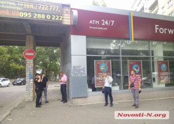 СМИ: В центре Николаева похитили ребенка – подвели к автомобилю и закинули в багажник