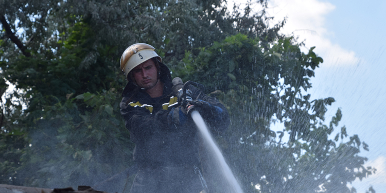 В Корабельном районе Николаева горел жилой дом