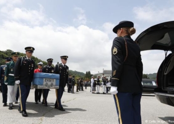 КНДР передала США останки американских солдат, погибших на войне в Корее