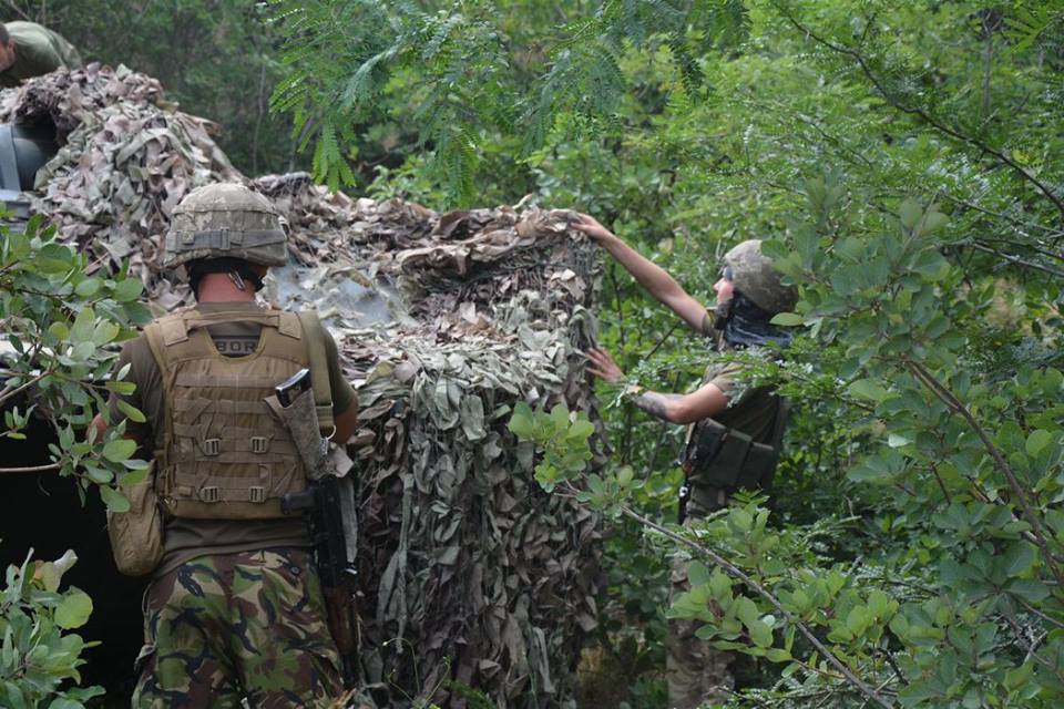 С использованием опыта 2014-го: николаевские десантники продолжают тактические учения на полигоне 9
