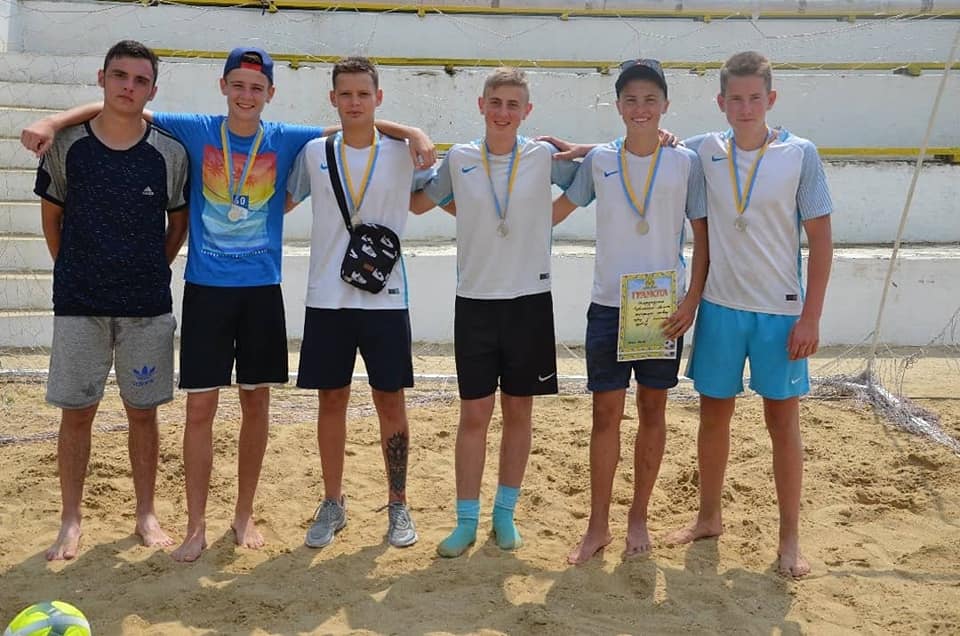 В Николаеве турнир по пляжному футболу выиграло «Торнадо» 9