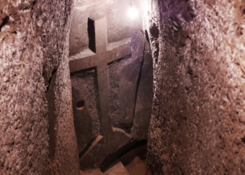 Увлечение длиной 23 года: как армянин построил подземный храм