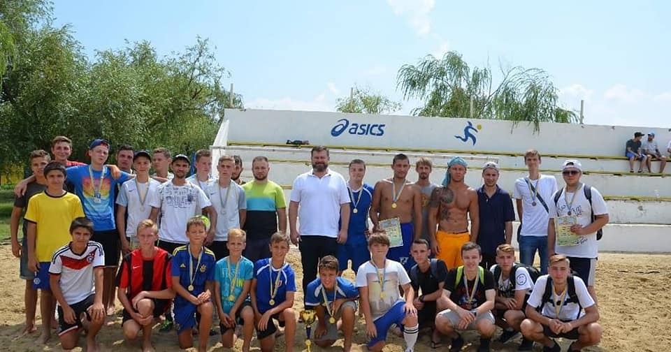 В Николаеве турнир по пляжному футболу выиграло «Торнадо» 11