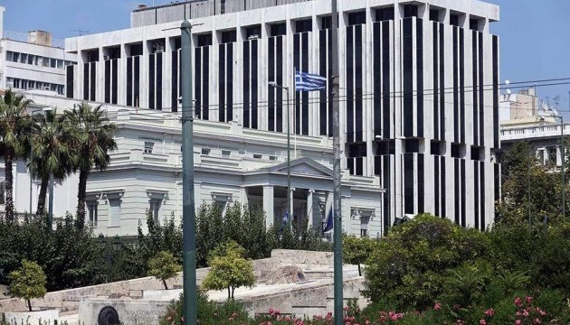 За вмешательство во внутренние дела. Греция высылает двух российских дипломатов