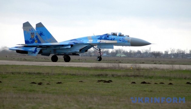 «Восторг не только у зрителей, но и у военных пилотов» - украинец показал захватывающее авиавыступление в Британии 1