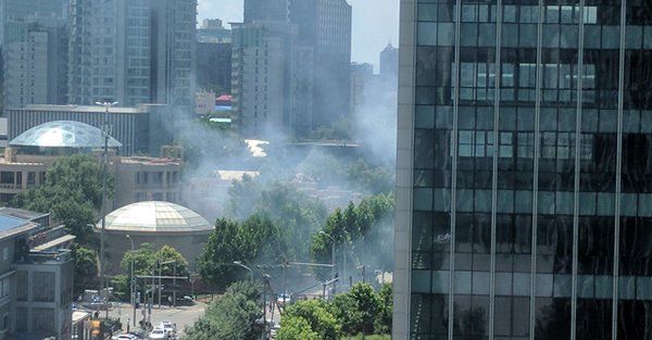 Возле посольства США в Пекине произошел взрыв 1