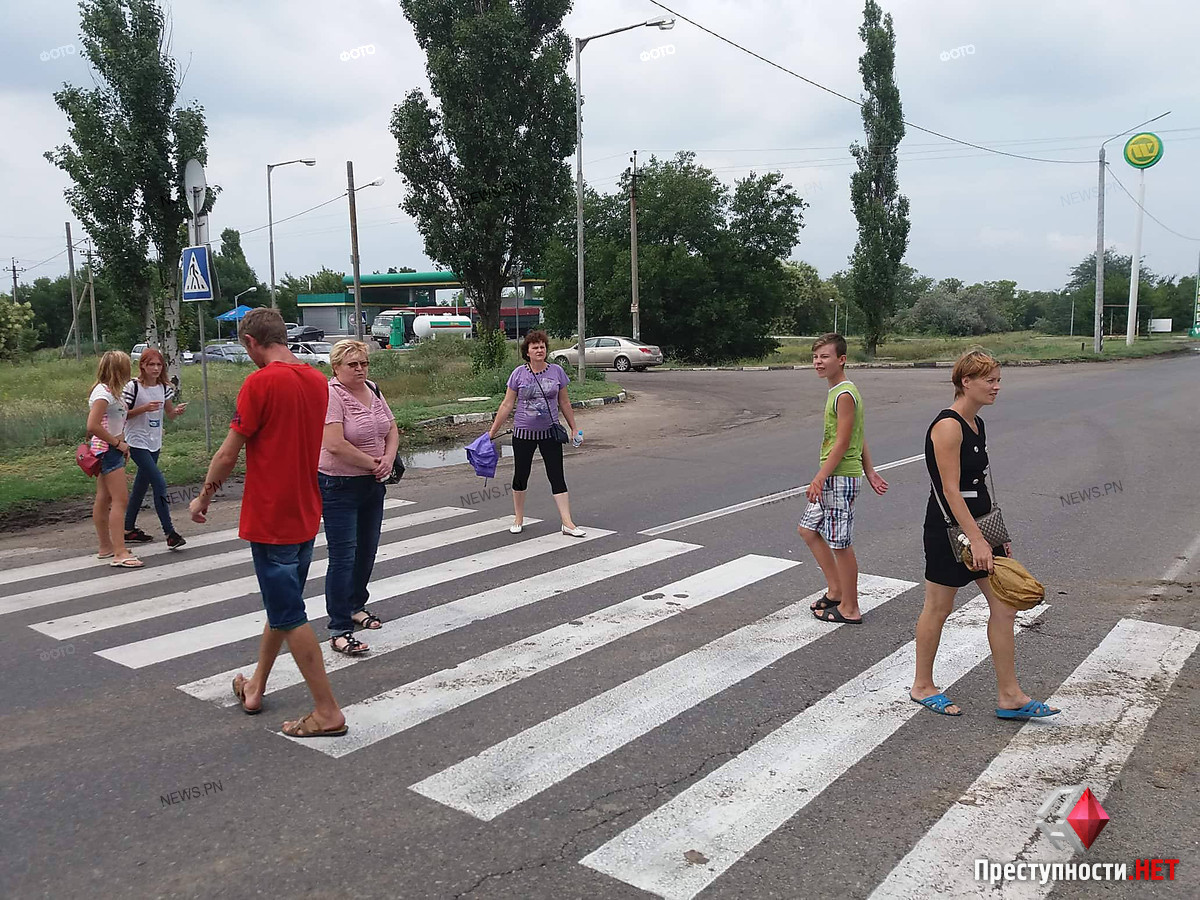 ОБНОВЛЕНО. В Корабельном районе жильцы многоэтажки вышли перекрывать проспект Богоявленский – им отключили свет, несмотря на оплаченные счета