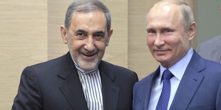 Иран признал, что координирует военные действия в Сирии с Кремлем