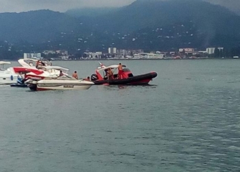 В Батуми в море упал дельтаплан с туристами из Украины и Катара