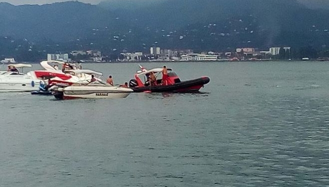 В Батуми в море упал дельтаплан с туристами из Украины и Катара