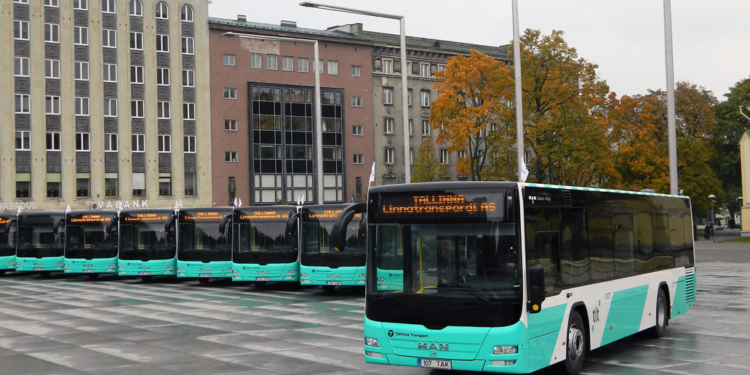 Эстония сделала бесплатным проезд в городских автобусах, чтобы стимулировать использование общественного транспорта