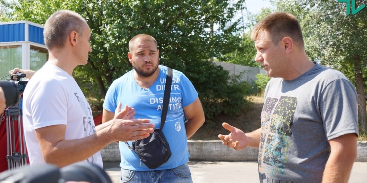 «Кто вы, а кто Ляшко? Спуститесь с небес на землю!» – примчавшийся из Киева помощник нардепа «наехал» на директора КП «Центр защиты животных»