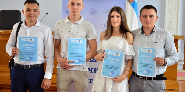 Молодые николаевцы стали выпускниками «Школы помощника депутата»