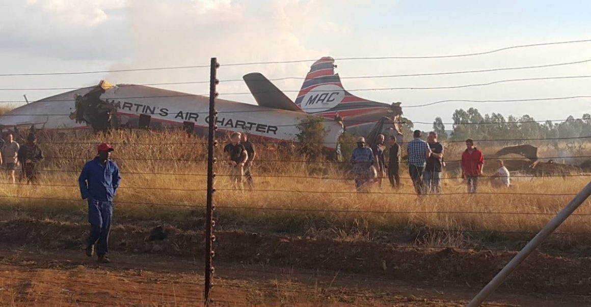 В ЮАР разбился пассажирский самолет 1
