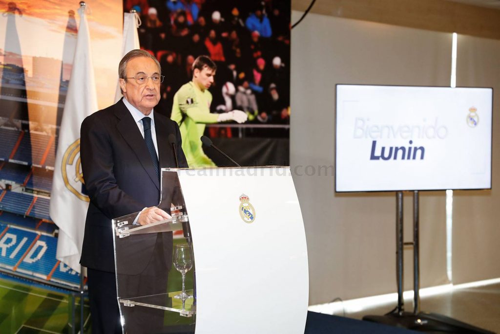 Мадридский «Реал» презентовал украинского вратаря Лунина 13
