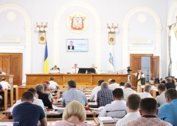 Депутаты приняли в коммунальную собственность Николаева имущественный комплекс мореходной школы и водной станции