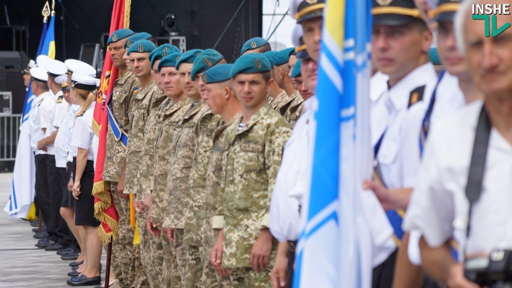 День Военно-Морских сил Украины николаевцы встретили на обновленной набережной 29