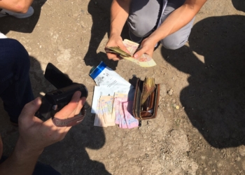 В Николаевской области при получении взятки задержан начальник Еланецкого отделения полиции