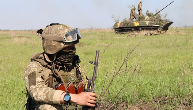 Боевики пять раз обстреляли украинские позиции с полуночи, ранен один военный – штаб ООС 1