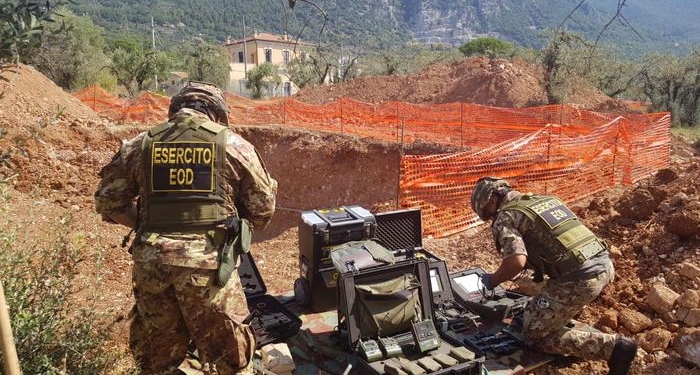 В Италии эвакуировали больше 11 тыс. человек из-за обнаружения бомбы