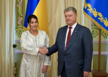 Порошенко предложил ввести безвиз еще одной стране