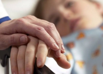 Лагерь под Киевом, в котором отравились дети, принадлежит гражданской жене Януковича