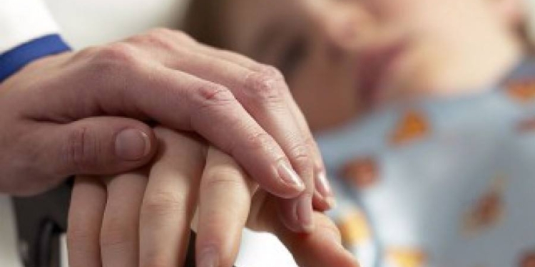 Лагерь под Киевом, в котором отравились дети, принадлежит гражданской жене Януковича