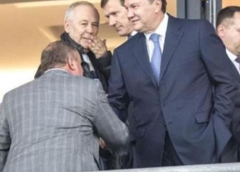 Януковича заметили на матче Испания – Россия