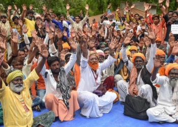 Из-за фейковых сообщений в WhatsApp в Индии линчевали 30 человек, заподозренных в похищении детей