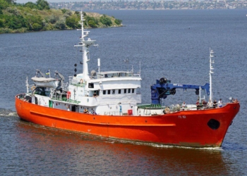 В Николаев на ремонт зашло малое гидрографическое судно «ГС-82»