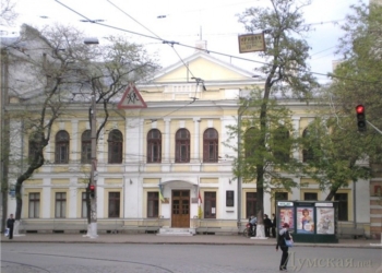 Что-то не то в консерватории. В Одессе и там поймали взяточницу – с $5 тыс.