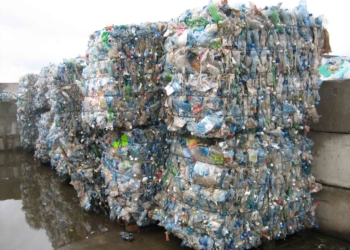 В Амстердаме пластик будут превращать в топливо прямо в порту