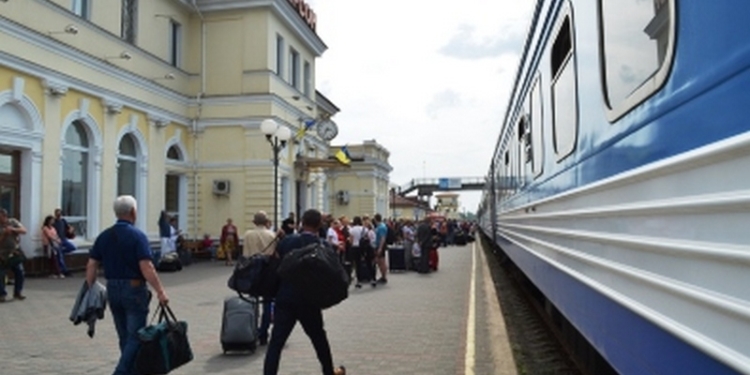 За перевозку льготников Николаевская область рассчиталась в Одесской железной дорогой на 46,5%