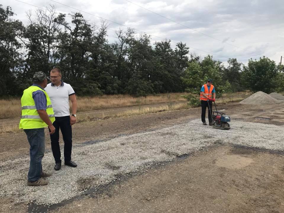 Управление инфраструктуры ведет работы по ремонту шести дорог местного значения на Николаевщине 1