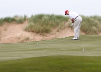 Во время визита Трампа в Европу умер его личный охранник