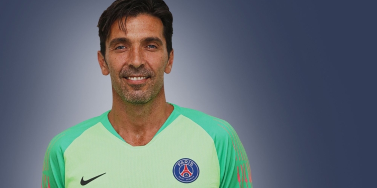 Легендарный итальянский вратарь Буффон подписал контракт с ПСЖ