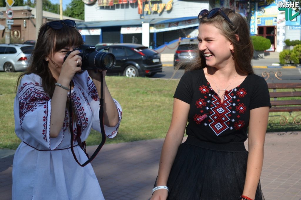 Николаевцы отметили День Независимости традиционным Маршем вышиванок 5