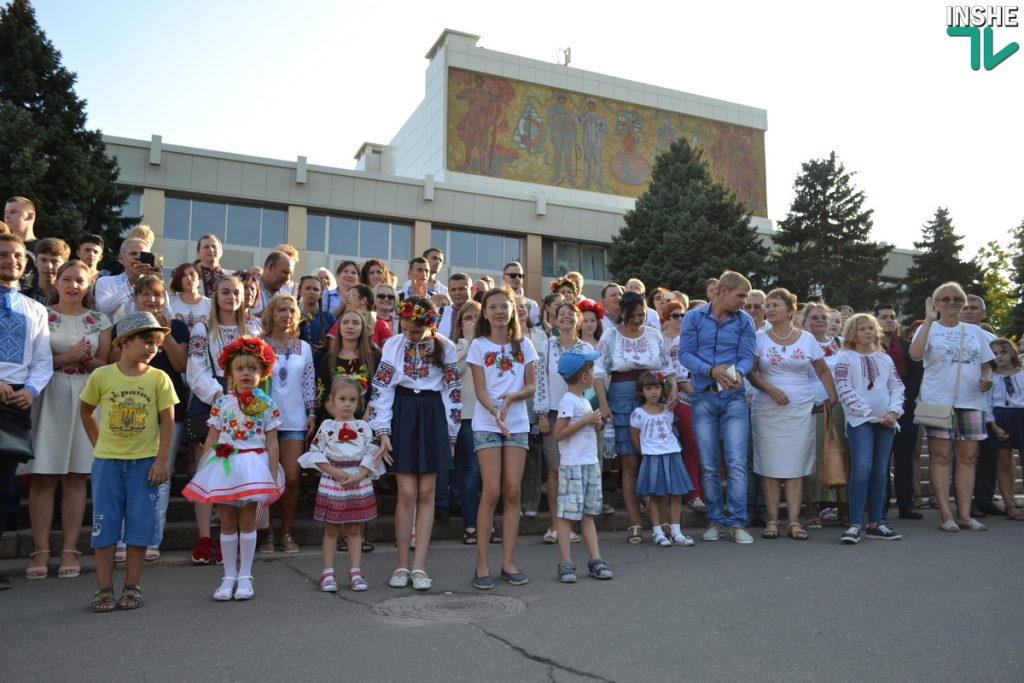 Николаевцы отметили День Независимости традиционным Маршем вышиванок 51