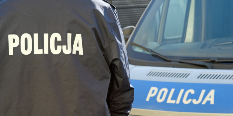 В одном из городов Польши все полицейские ушли на больничный. Из-за переутомления