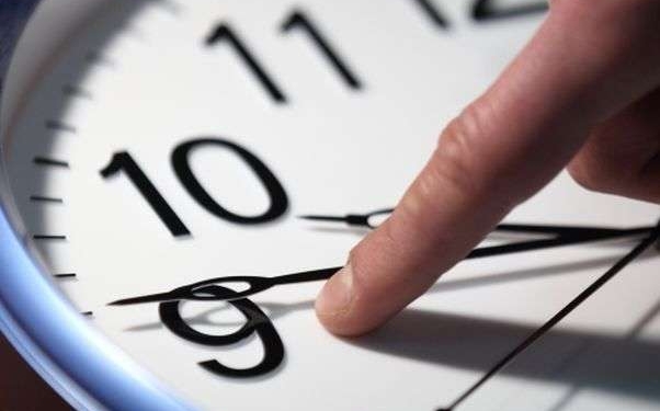 Сегодня вечером в ЕС завершится онлайн-опрос по отмене перехода на летнее время