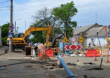 «Коллекторские будни» в Николаеве: на Кузнечной для перекачки сточных вод поставят насос, а на прочистку коллектора по Сидорчука уже проведен тендер