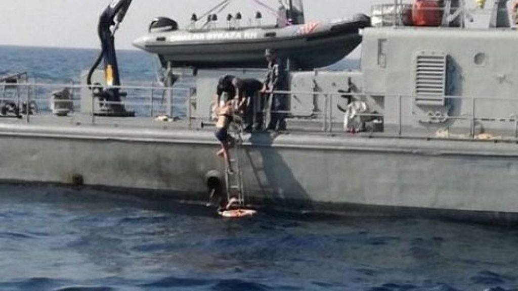 За бортом – это не кино: британку спасли спустя 10 часов после ее падения с круизного судна в Адриатическом море 3