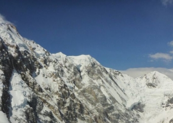 Молнии и в горах страшны: на Эльбрусе погиб один человек, еще один пострадал