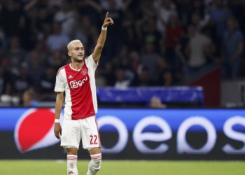 В первой игре плей-офф Лиги чемпионов киевское «Динамо» проиграло «Аяксу»