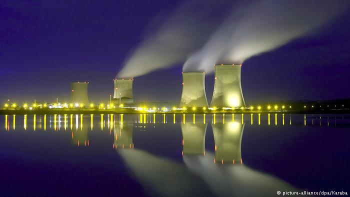 Во Франции из-за экстремальной жары приостановлена работа двух реакторов атомных электростанций 1